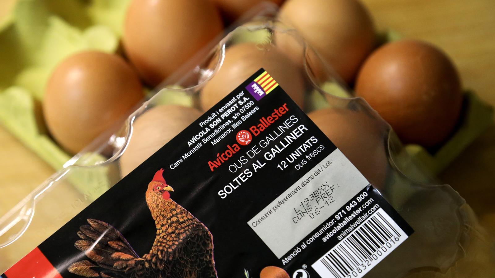 Die Tierschützer fordern den Rückzug der Eier vom Bauernhof Mirabò.