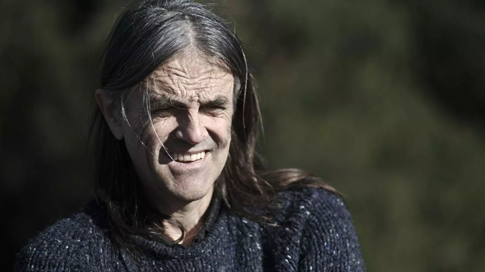 Perejaume al seu estudi de Can Basuny, Olzinelles, Corredor del Montnegre, Municipi de Sant Celoni.