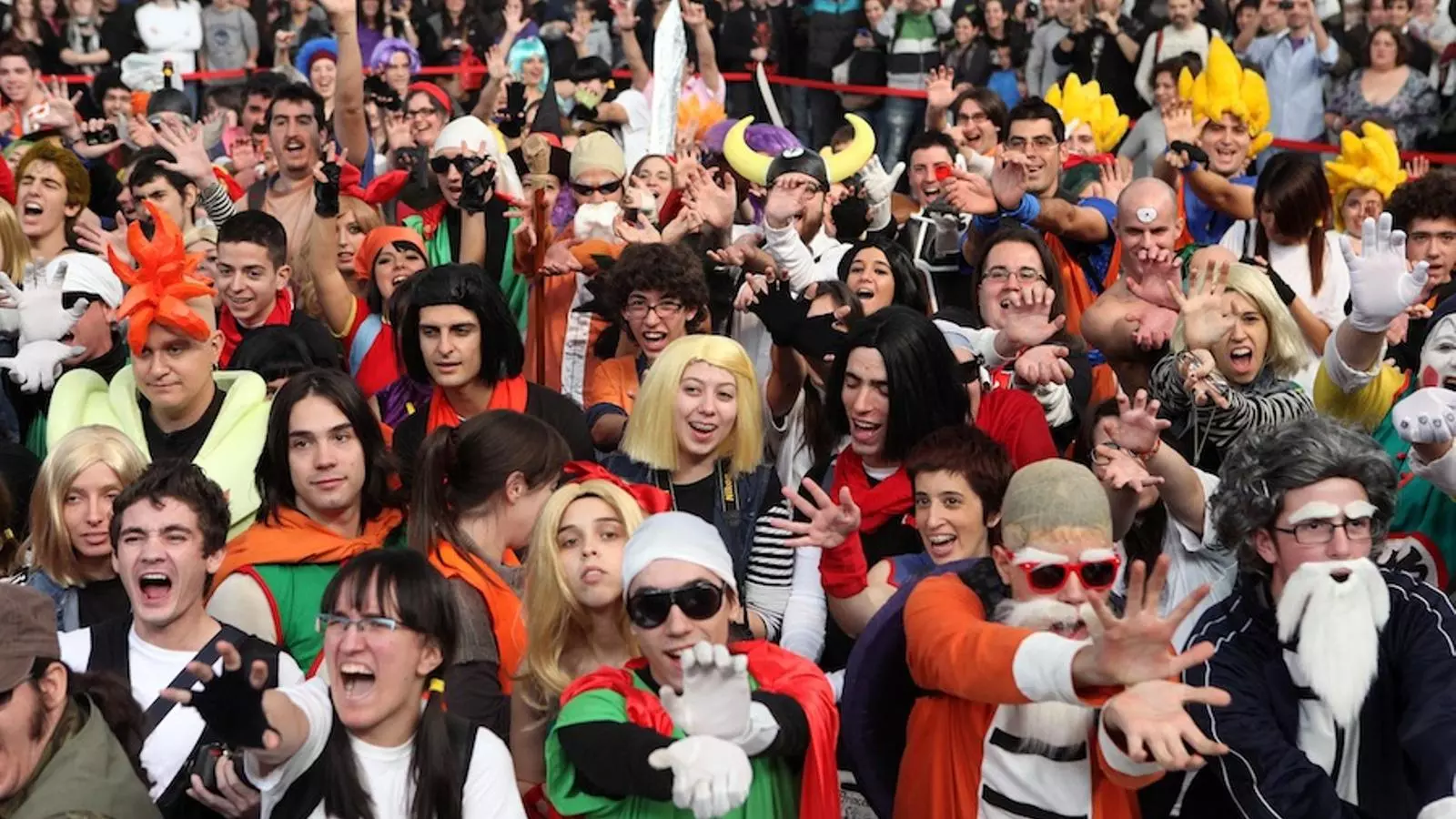 Rècord de persones vestides de 'Bola de Drac' al Saló del Manga 2012 / CÈLIA ATSET