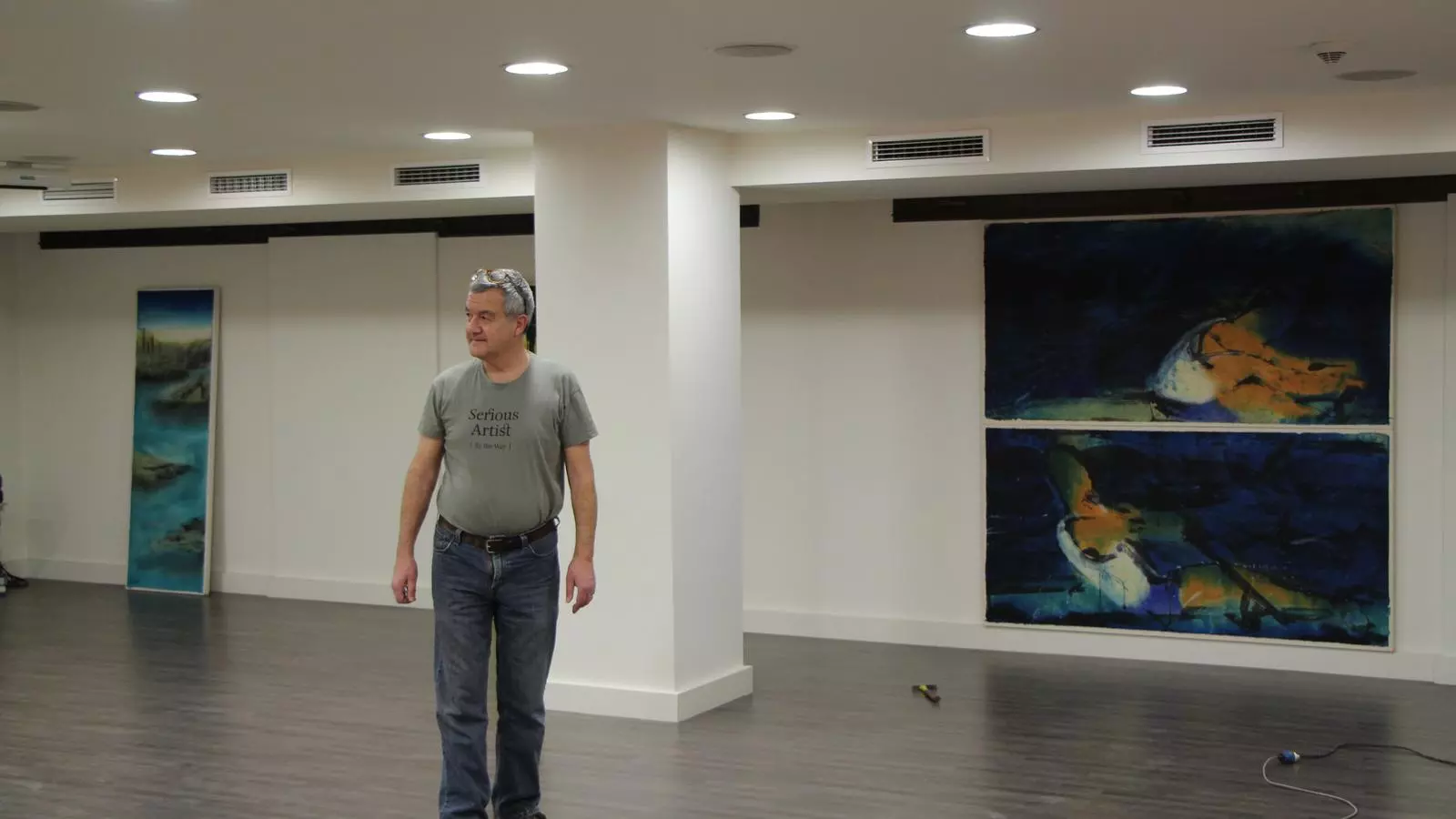 Perico Pastor amb part de la seva obra al fons. / A.S. (ANA)