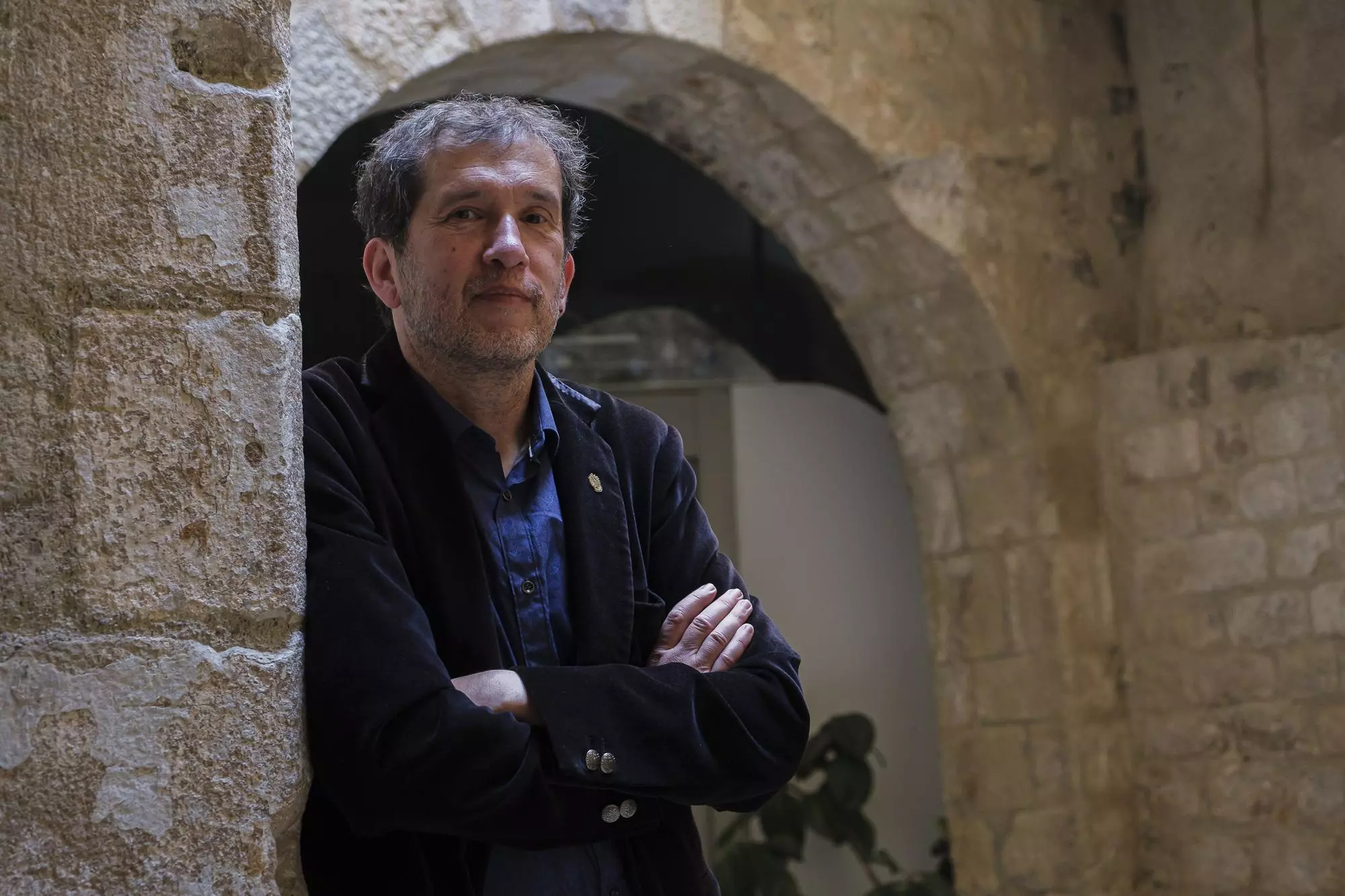 Joan-Lluís Lluís, aquest estiu al pati de la casa Adret de Barcelona