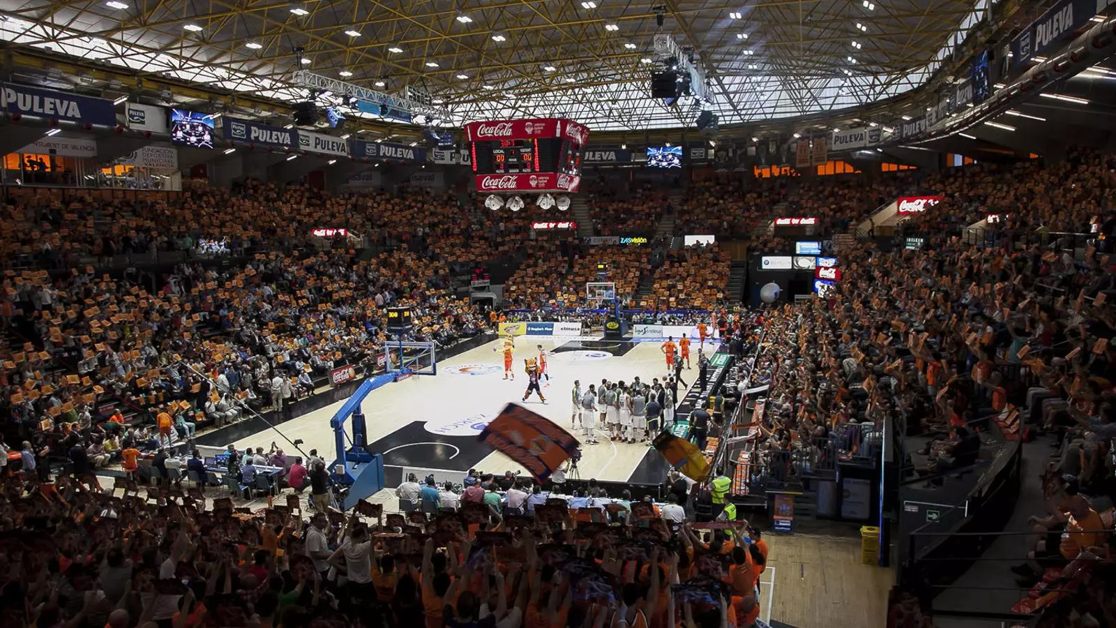 El pavelló en què sol jugar el València Basket serà l’escenari de la final de la Lliga Endesa, però sense espectadors.