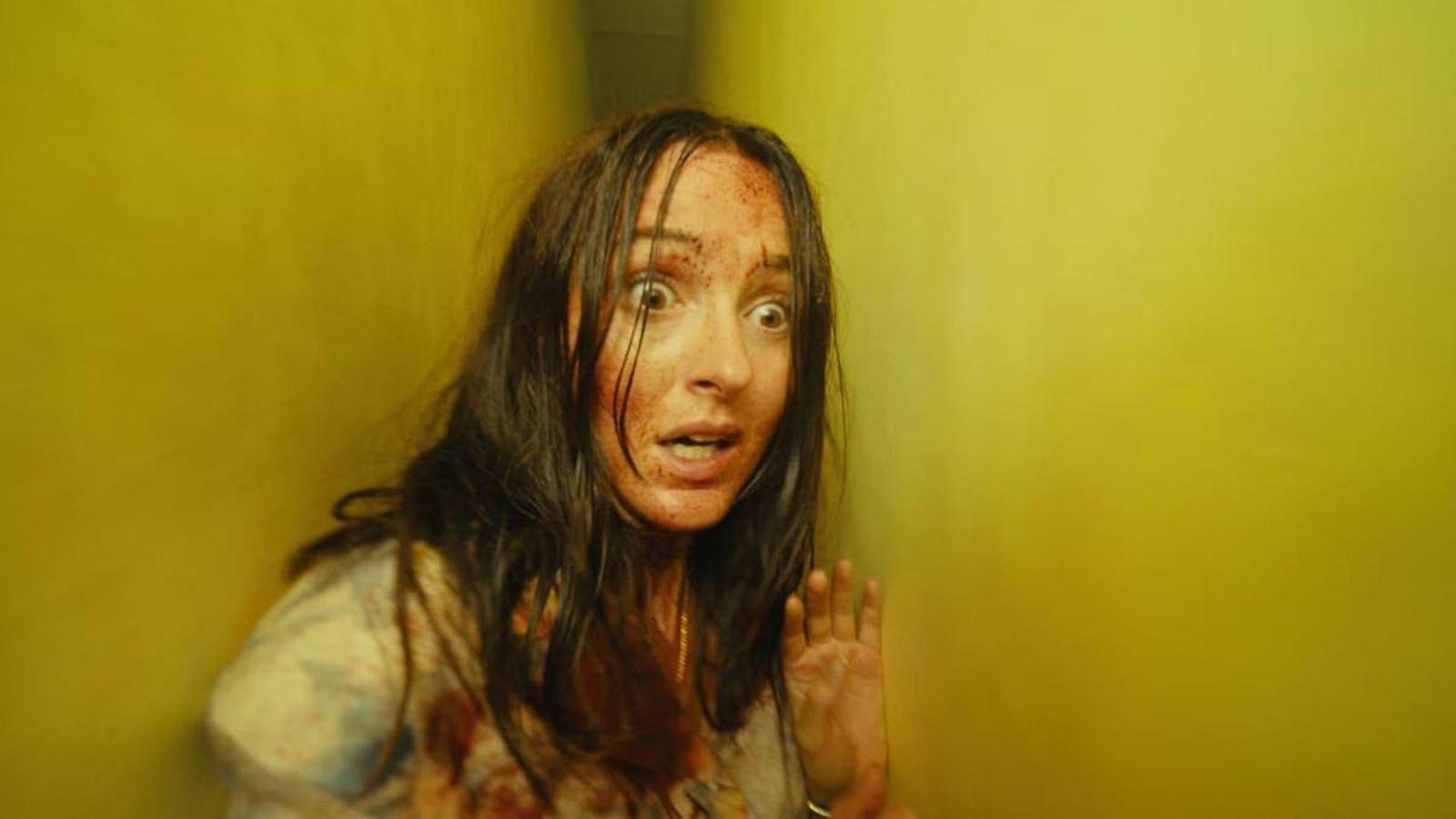La actriz Renate Reinsve en la película 'Backrooms'.