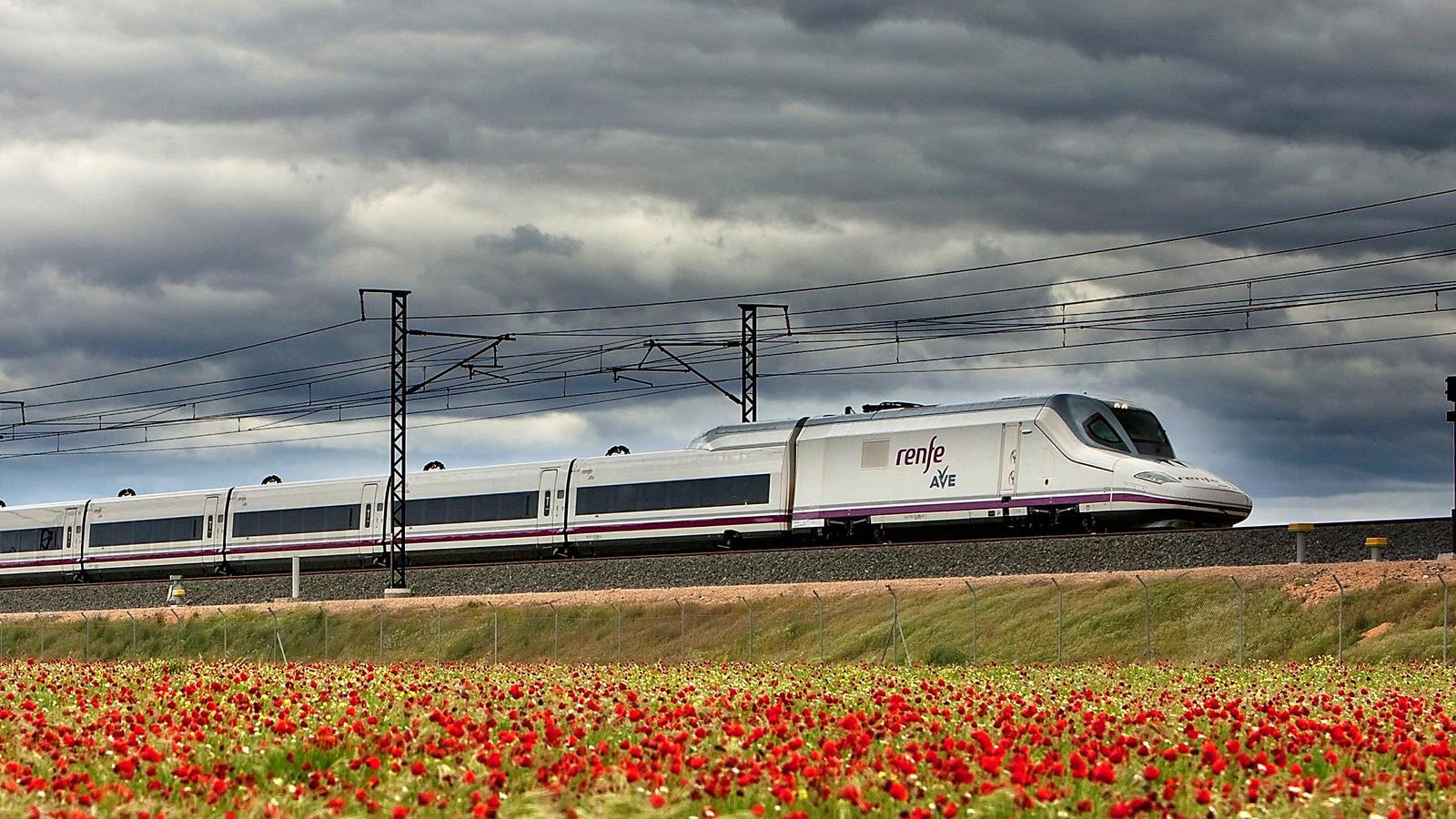 A train of the high-speed line of the Renfe