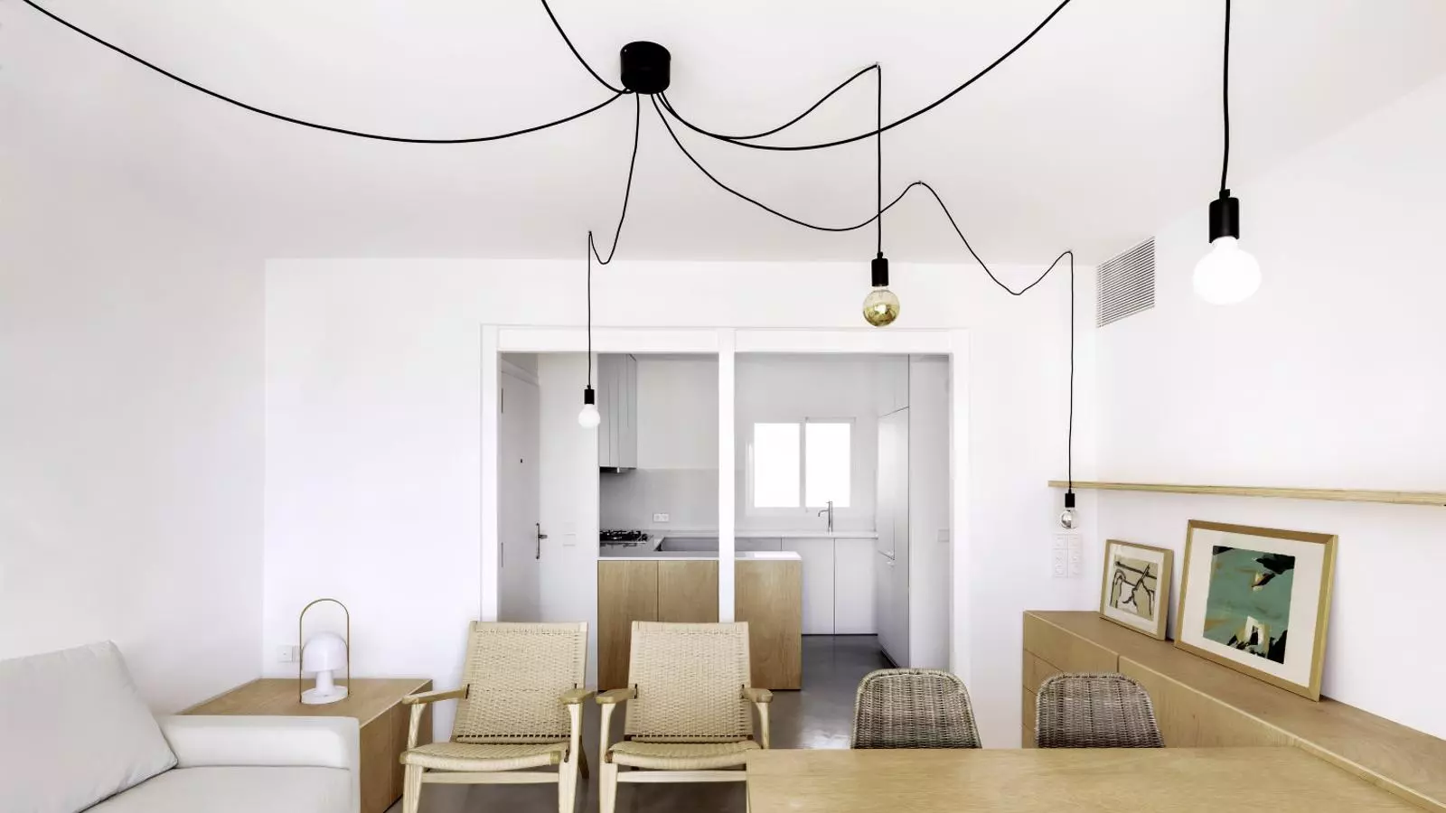 Apartament a la platja Agustí Costa, interiorista i arquitecte tècnic
Altafulla Reformar per obrir-se al mar
