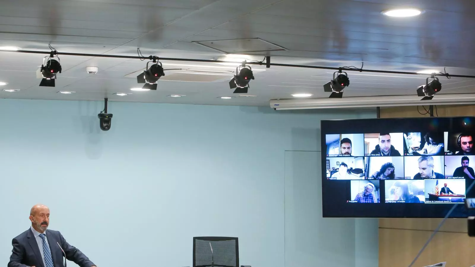 El ministre de Salut, Joan Martínez Benazet, durant la compareixença, via telemàtica amb periodistes / Govern