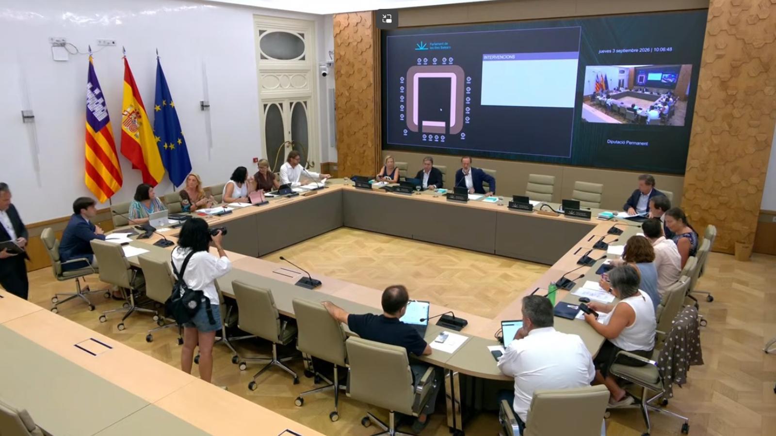 Sessió de la Diputacio Permanent d'aquest dijous