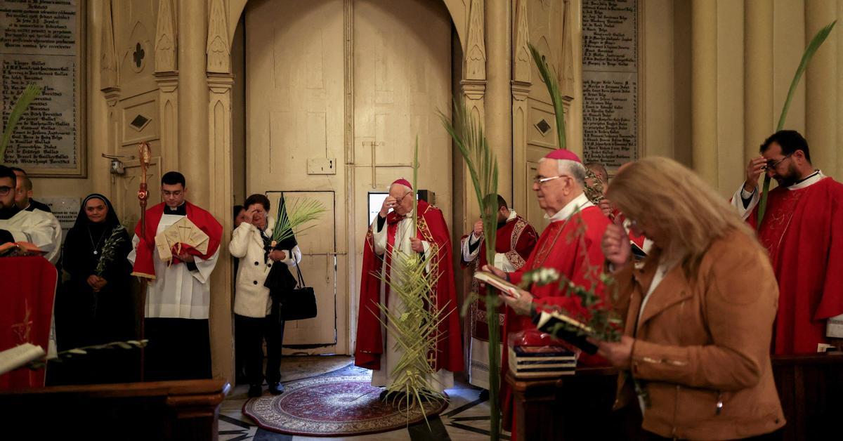 La policia israeliana impedeix al Patriarca Llatí de Jerusalem fer la missa del diumenge de Rams