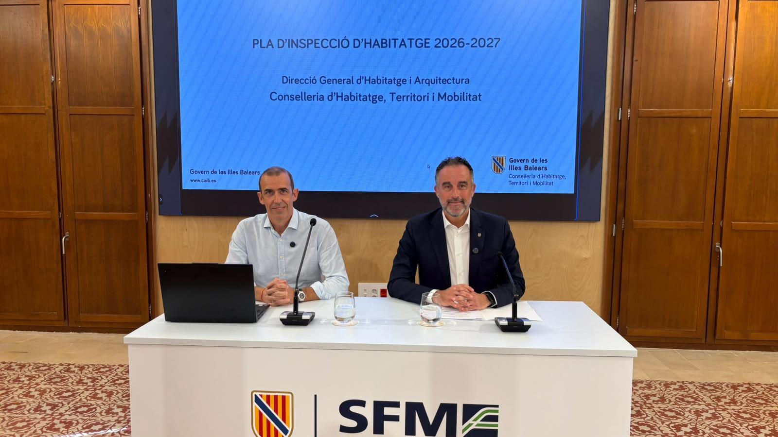 El consejero José Luis Mateo y el director general José Francisco Reynés