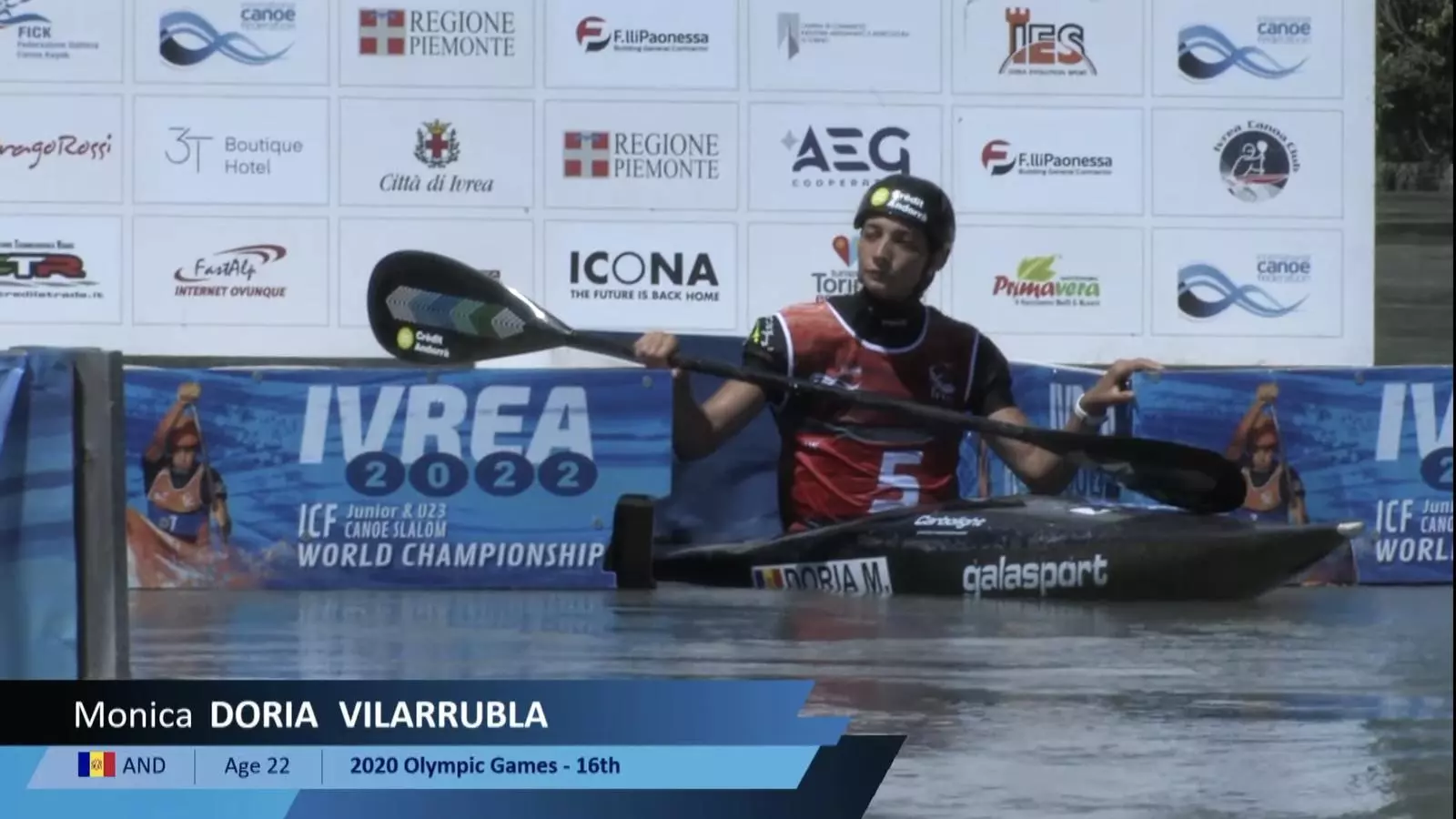 Mònica Dòria abans de sortir a la final de K1.