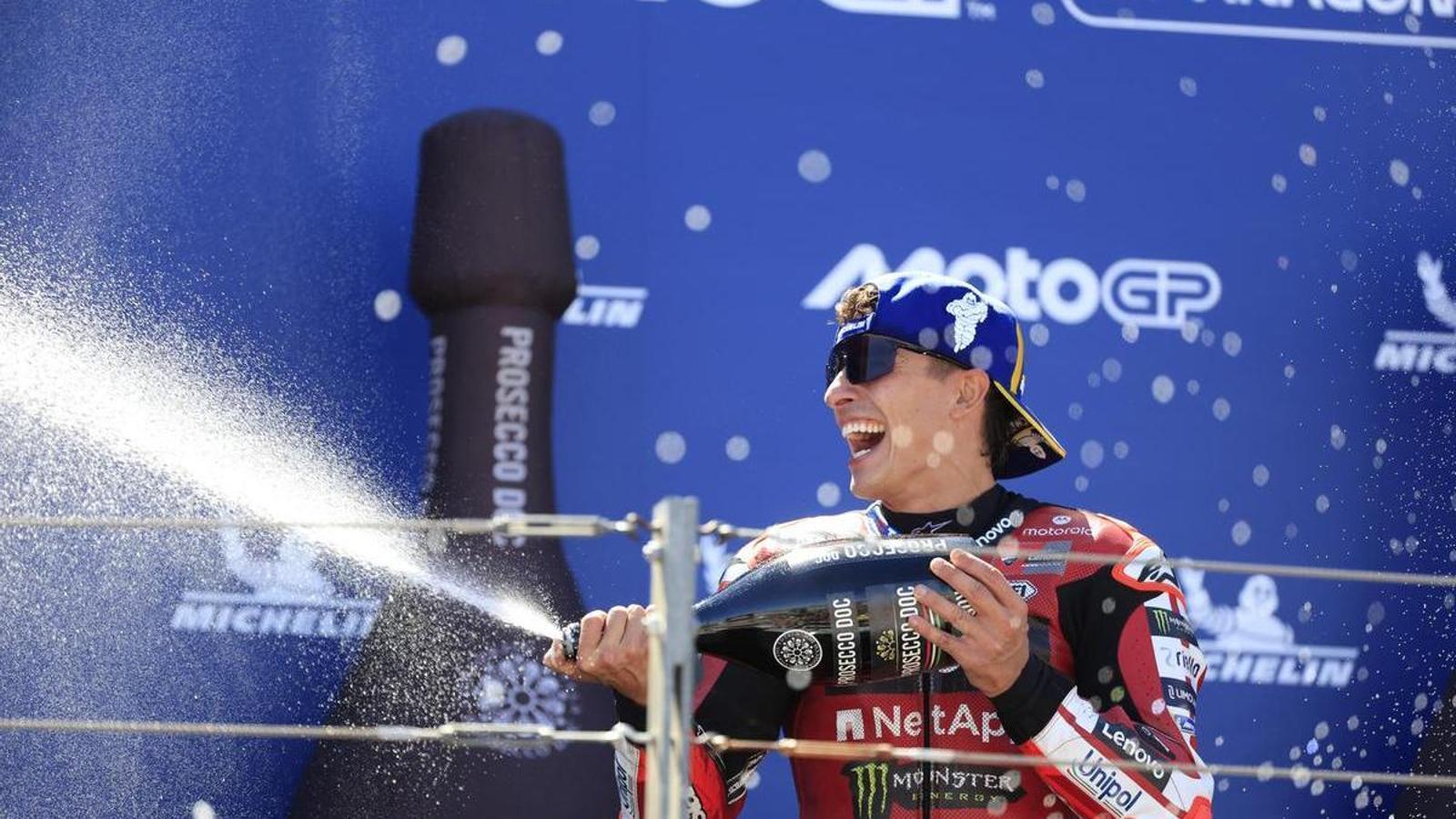 Márquez, celebrating the triumph at the Aragon GP