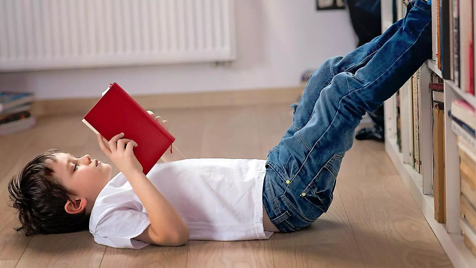 ¿Fracàs escolar vinculat a l’edat lectora? Quan han d’aprendre a llegir? El paper de les editorials de llibres de text