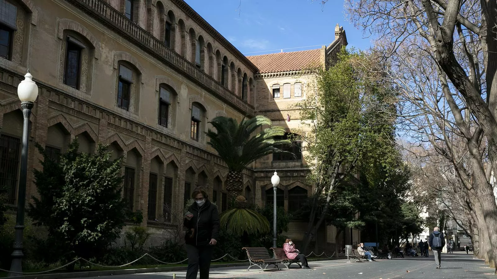 El Col·legi Major Ramon Llull, a l’Escola Industrial.