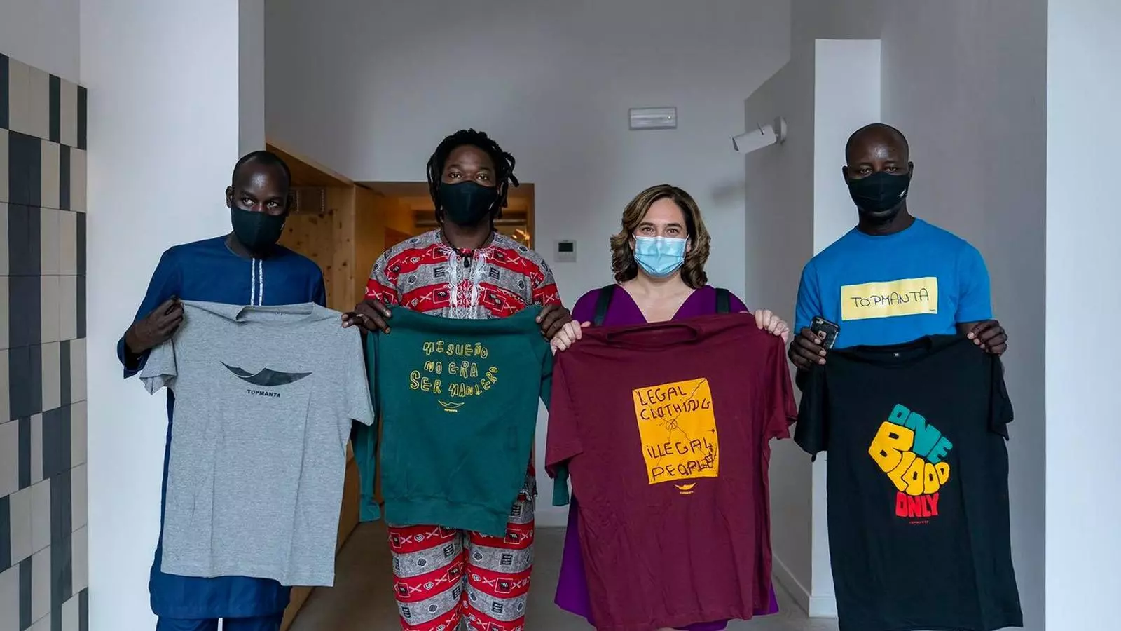 La foto que va penjar Ada Colau a les xarxes explicant e projecte del local del sindicat de manters