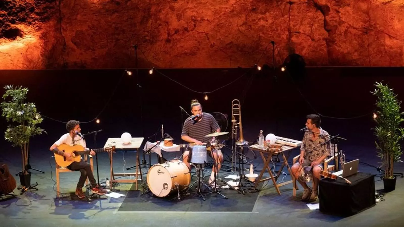Stay Homas durant el concert al Festival Grec de 2020