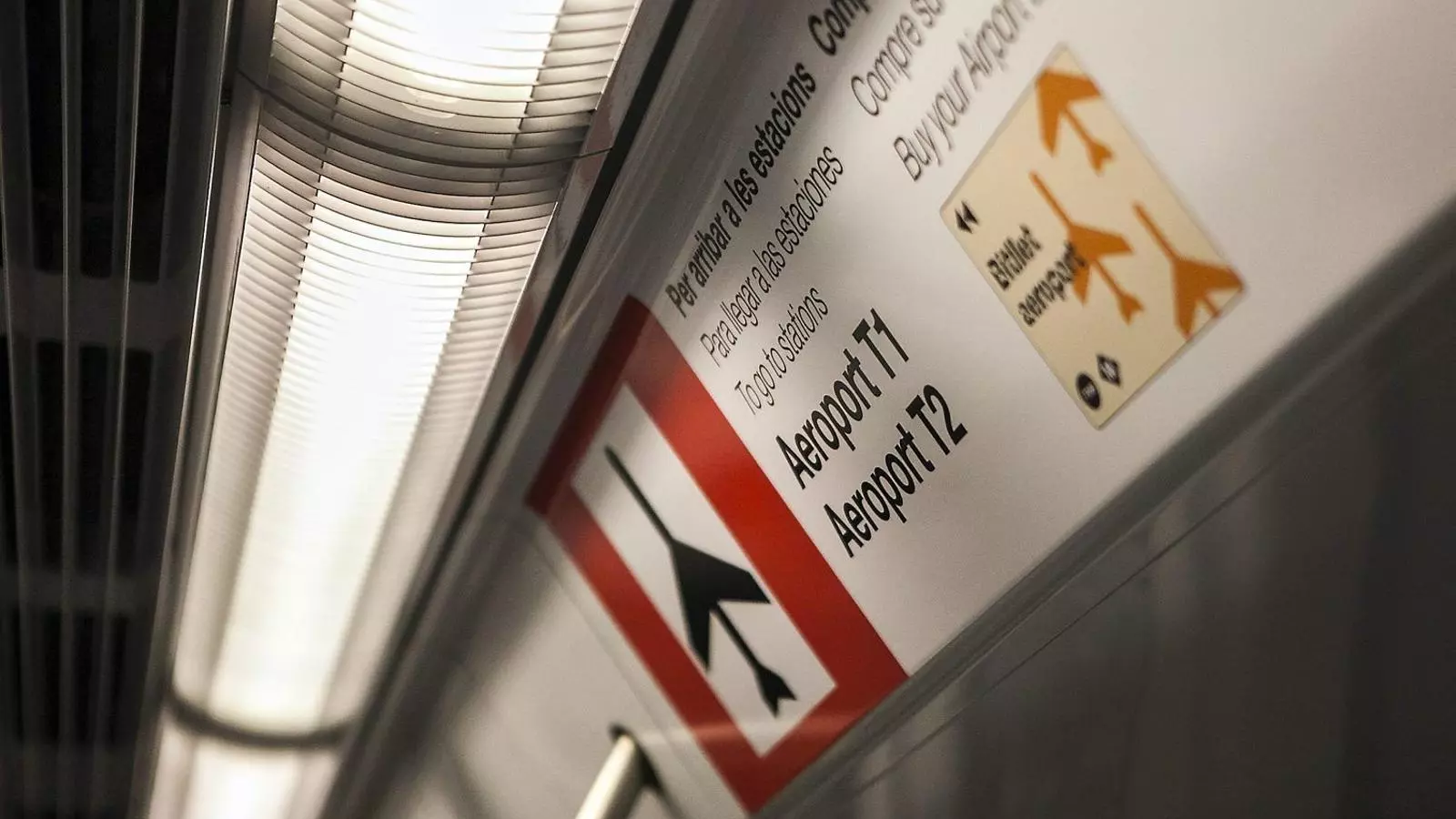 Arribar a la Terminal 1 de l’aeroport del Prat costa 4,5 euros
I es triga 1 hora i 11 minuts.