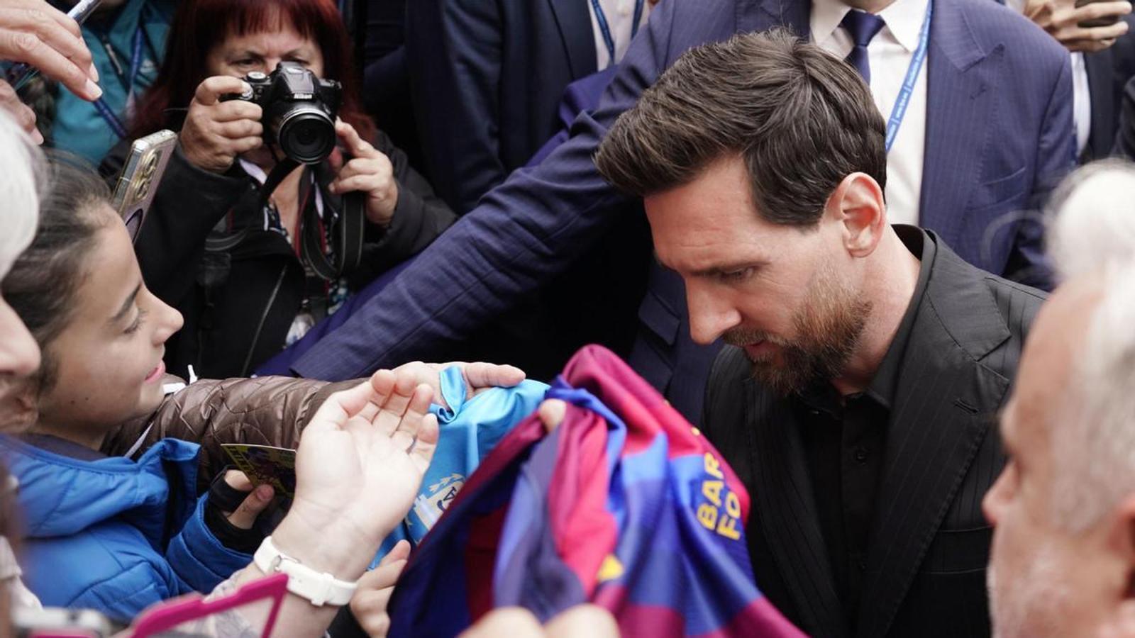 Messi, con aficionados en Oviedo
