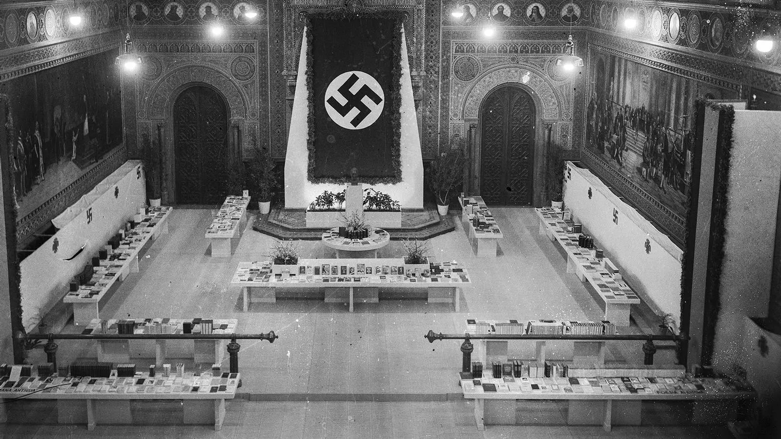 ista del Paranimf de la Universitat de Barcelona, seu de l’Exposició del Llibre Alemany