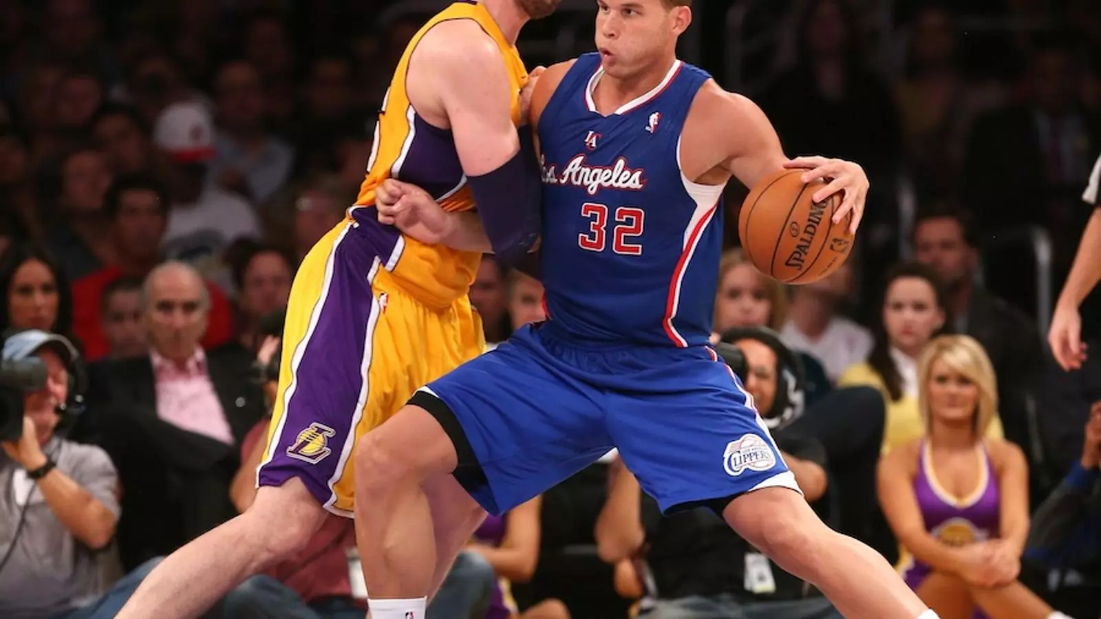Pau Gasol, amb Blake Griffin, durant el Clippers-Lakers / STEPHEN DUNN / GETTY IMAGES