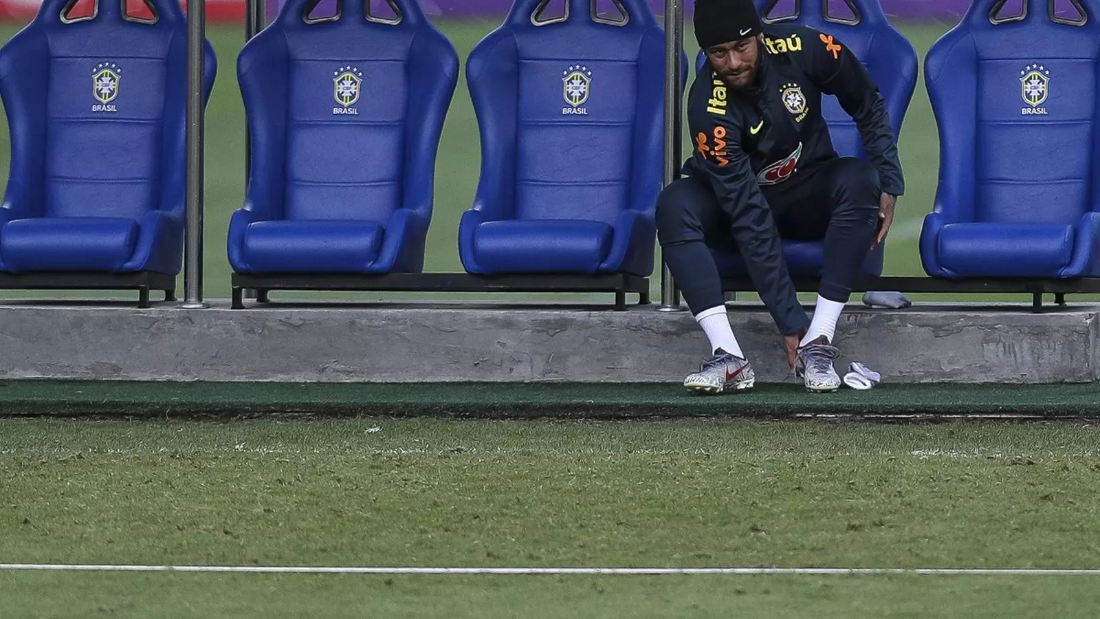 Neymar, durant un entrenament amb la selecció brasilera