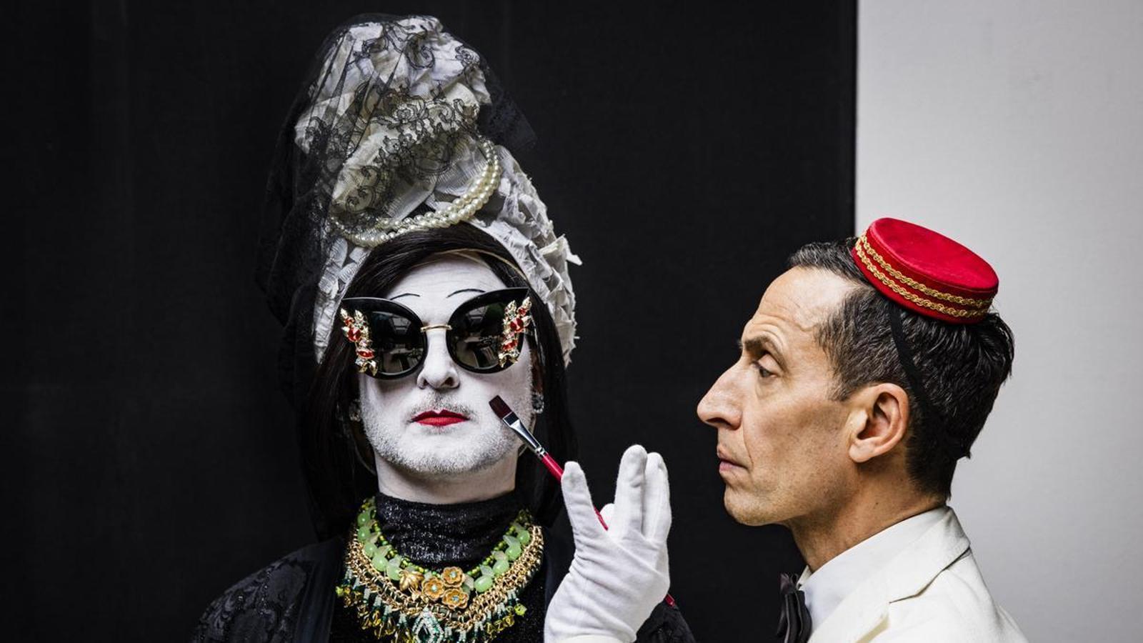 Una imagen del espectáculo 'HAS BEEN', de Sidi Larbi Cherkaoui y Martin Zimmermann.