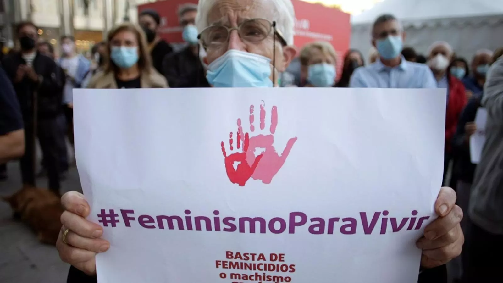 Concentración a A Coruña, el 18 de septiembre, de la Marcha Mundial das Mulleres en repulsa por el último asassinat machista perpetrado a la ciudad.