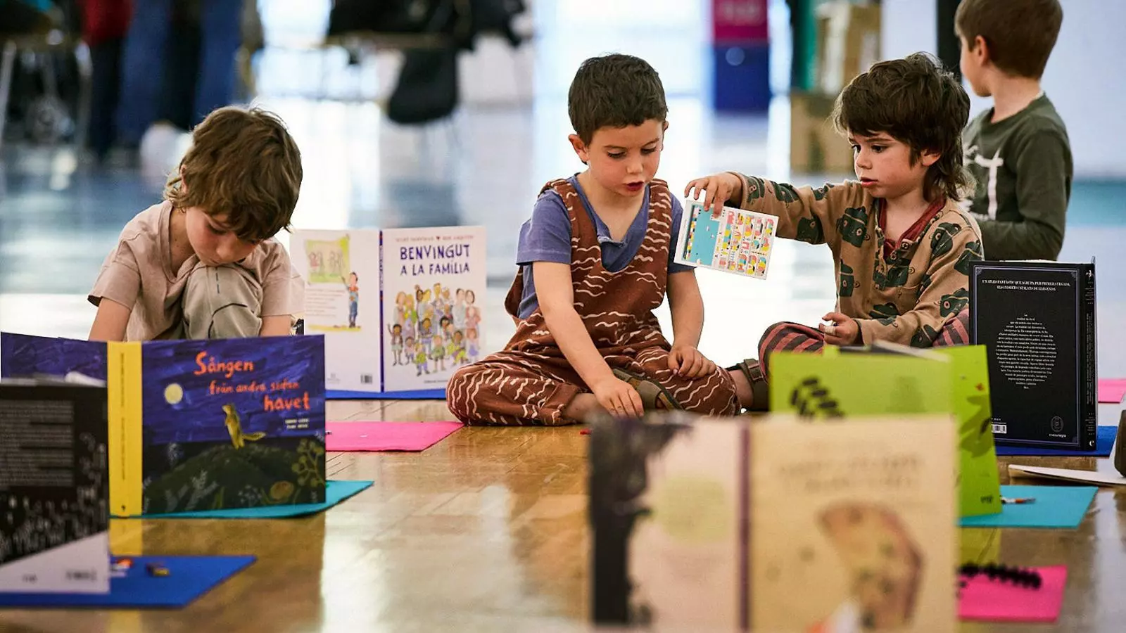 LLIBRES QUE CONVIDEN A L’UNIVERS DELS MÉS SINGULARS La Fira de la Creació Literària