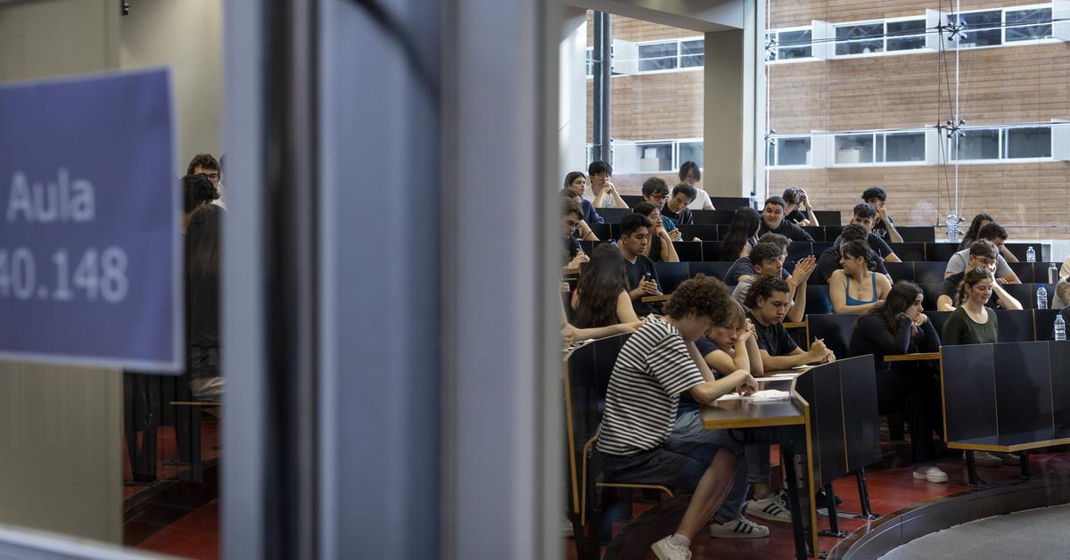 Dijous és a punt d’acabar… Abans d’anar a dormir, us recordem algunes de les notícies que més han interessat avui

1⃣ El correu d'un degà de la Pompeu Fabra als estudiants que no van a classe: 