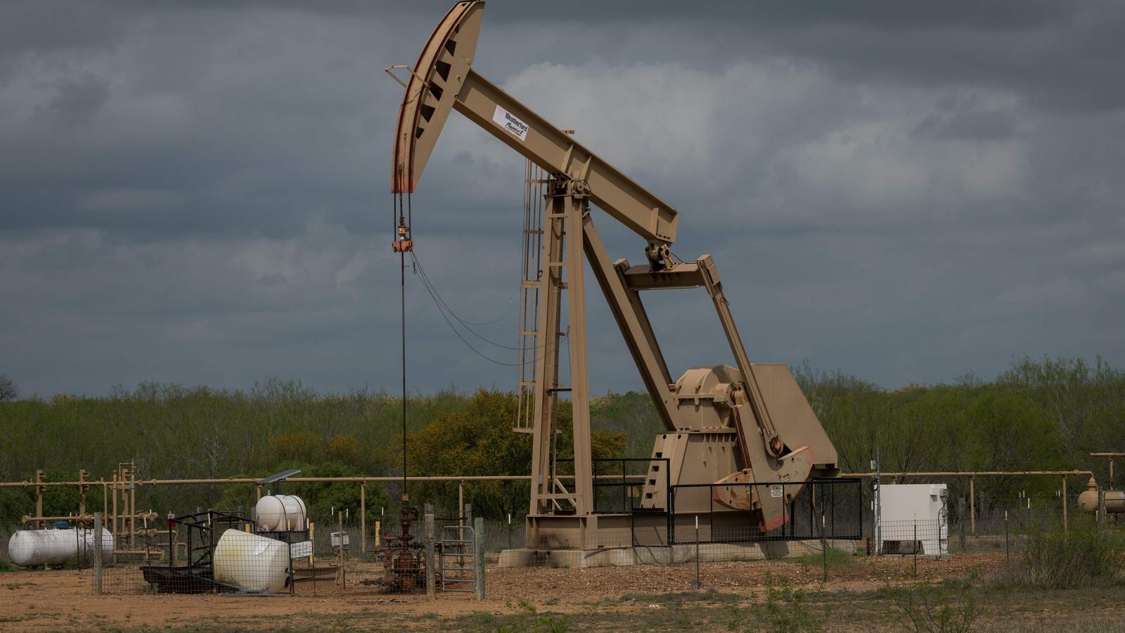 An oil extraction well in southern Texas.