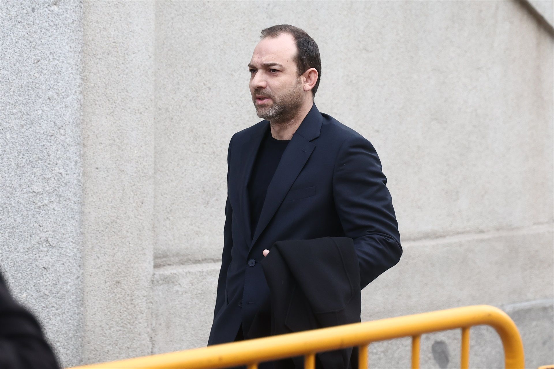 Víctor Ábalos arribant al Tribunal Suprem per declarar com a testimoni