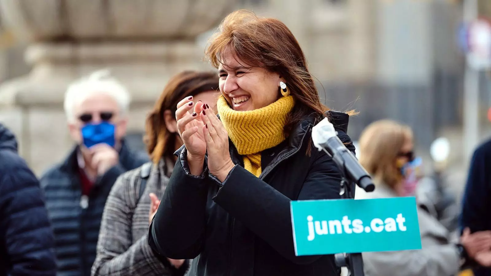 Recollida de firmes de JxCat per poder presentar-se el 14-F