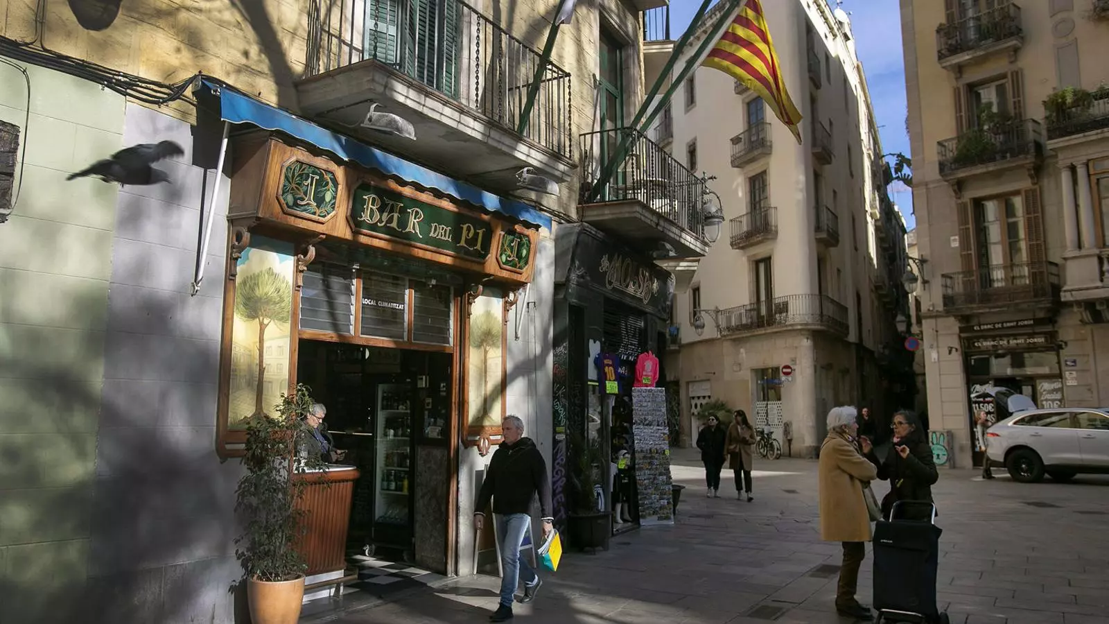 Una imatge d’aquesta setmana del Bar del Pi, situat a la plaça de Sant Josep Oriol de Barcelona.