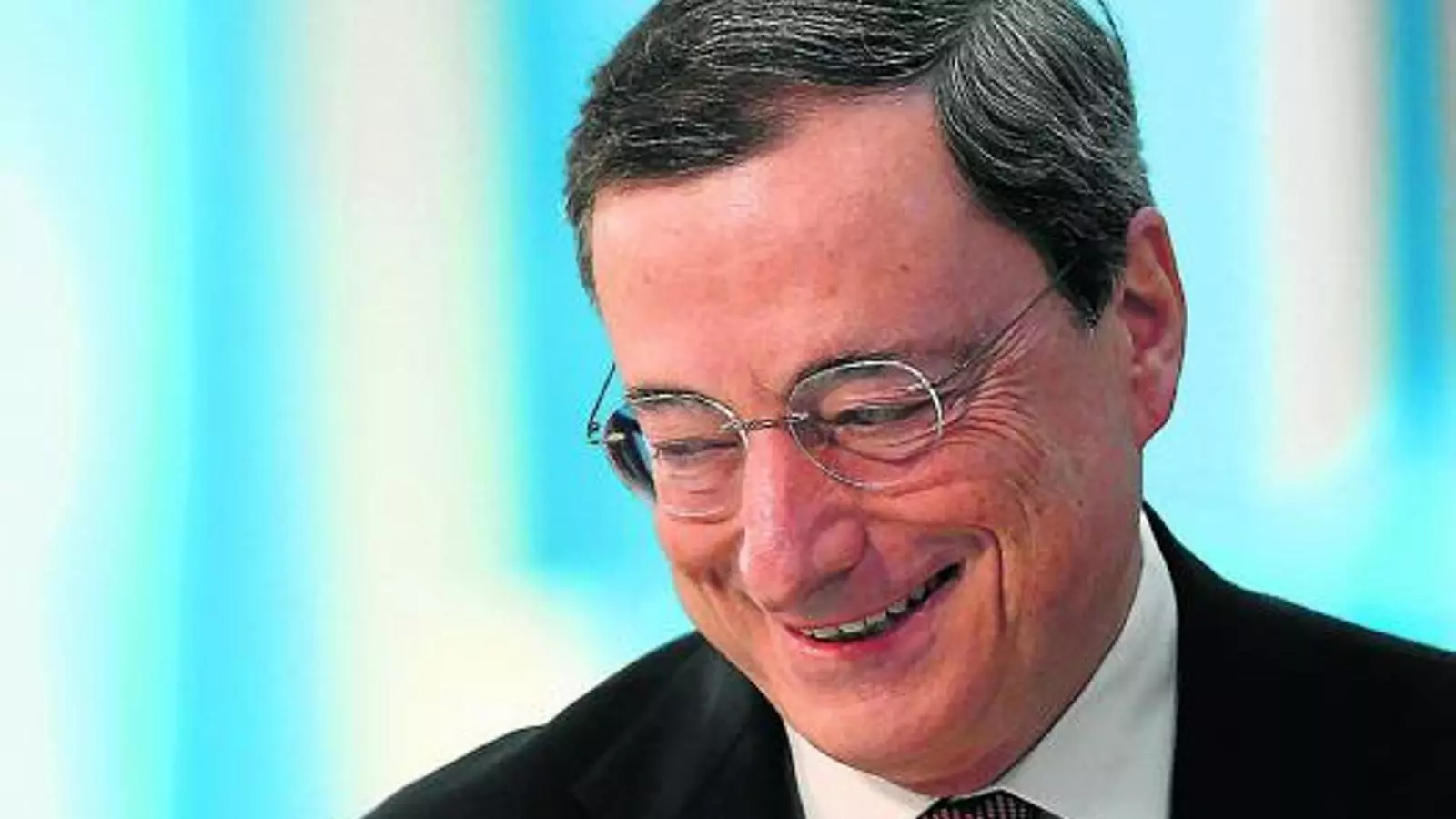El president del BCE, Mario Draghi, va demostrar la seva independència rebutjant des de Berlín les crítiques procedents d'Alemanya a la seva política monetària.