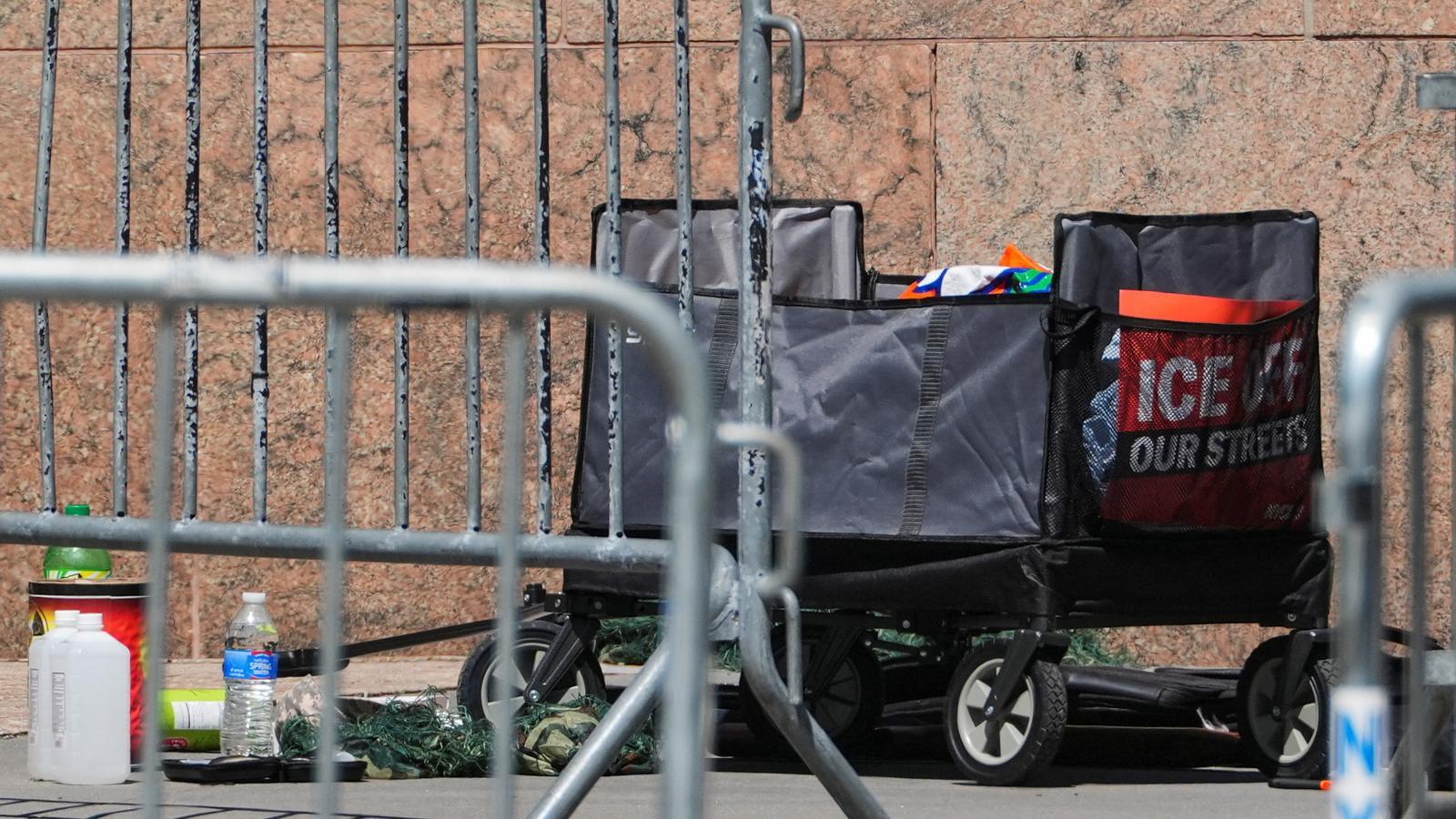 Cart of the suspect who threw an explosive device against an ICE and FBI building in New York