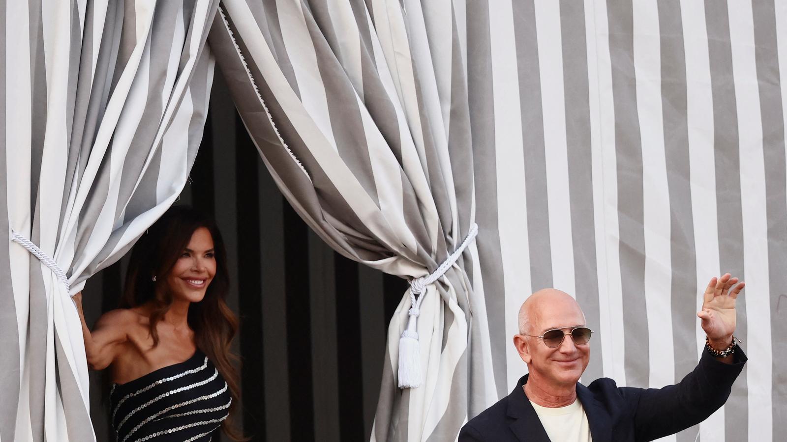 Jeff Bezos and Lauren Sanchez riding a gondola in Venice on Wednesday.