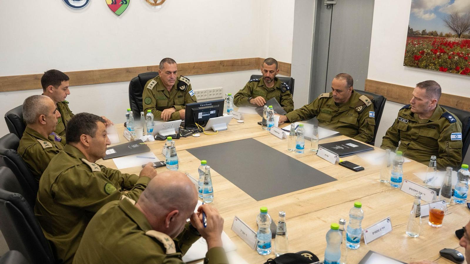 The Israeli army leadership is analyzing plans to occupy Gaza.