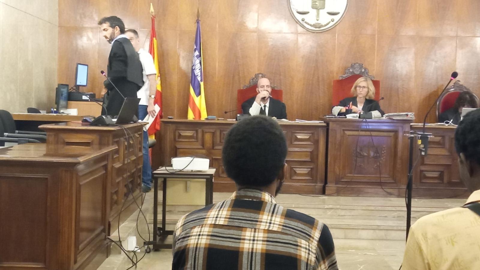 El acusado durante el juicio en la Audiencia Provincial