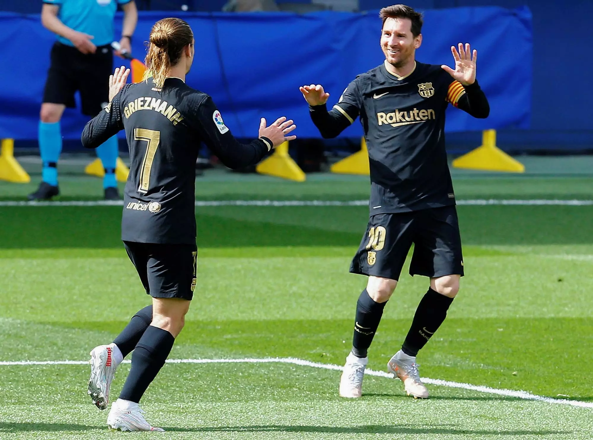 Griezmann i Messi, celebrant un gol del Barça a Vila-real