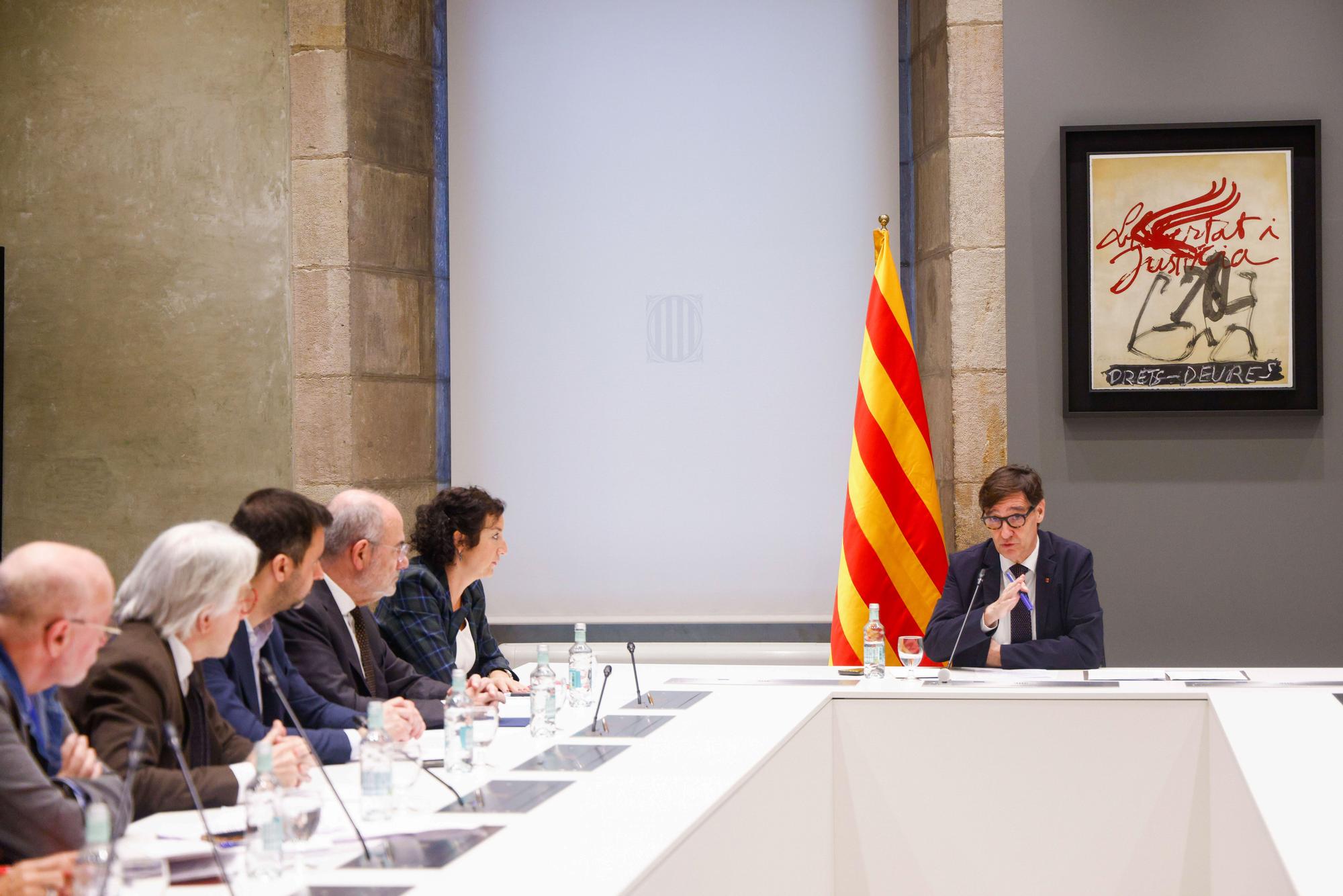 Salvador Illa presideix la reunió extraordinària del Consell de Diàleg Social per afrontar l'impacte econòmic de la guerra a l'Iran