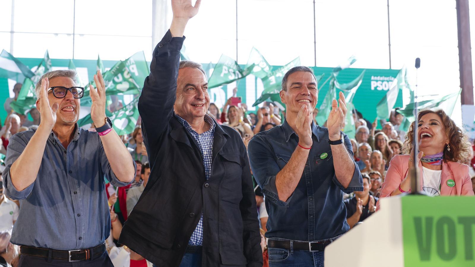 The president of the Spanish government, Pedro Sánchez, the former president José Luis Rodríguez Zapatero and the socialist candidate for the Andalusian Regional Government, María Jesús Montero, during a campaign event at the Sports City of Cártama (Málaga).