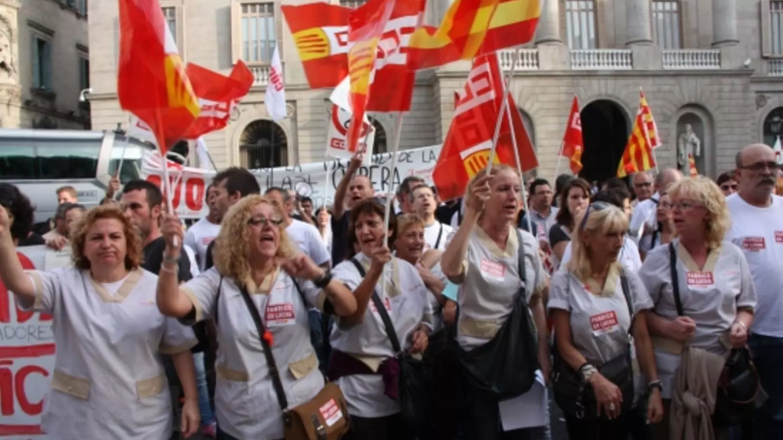 La plantilla de Panrico s'ha manifestat davant la Generalitat. ACN