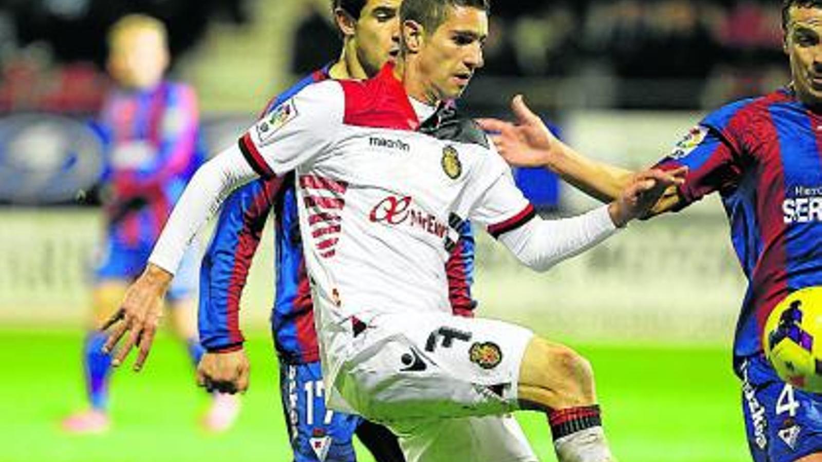 Álex Geijo va estrenar titularitat en el que va ser una de les grans novetats que va oferir Oltra en l'onze.