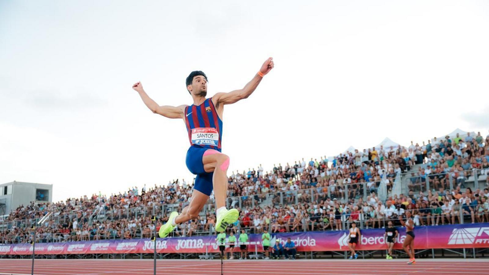 Héctor Santos wins long jump gold at Tarragona 2025