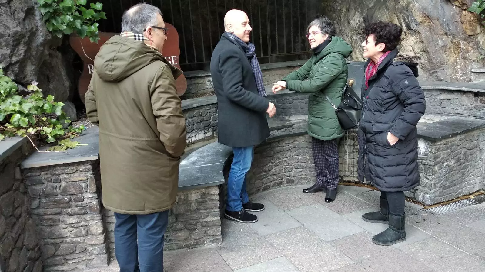 Candidats del PS i Independents al roc del metge. / PS