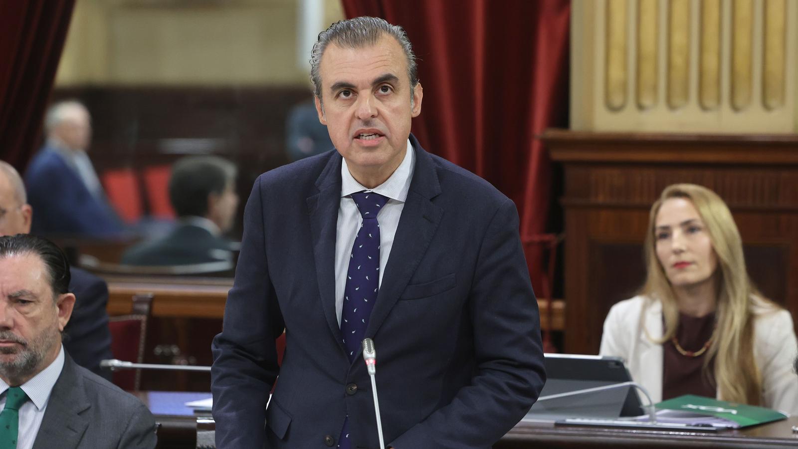 The Minister of Education and Universities, Antoni Vera