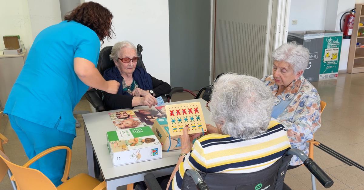 Acord per arribar a la plena equiparació salarial dels 120.000 professionals que treballen en els àmbits de residències geriàtriques, discapacitat, infància, drogodependència i salut mental.
