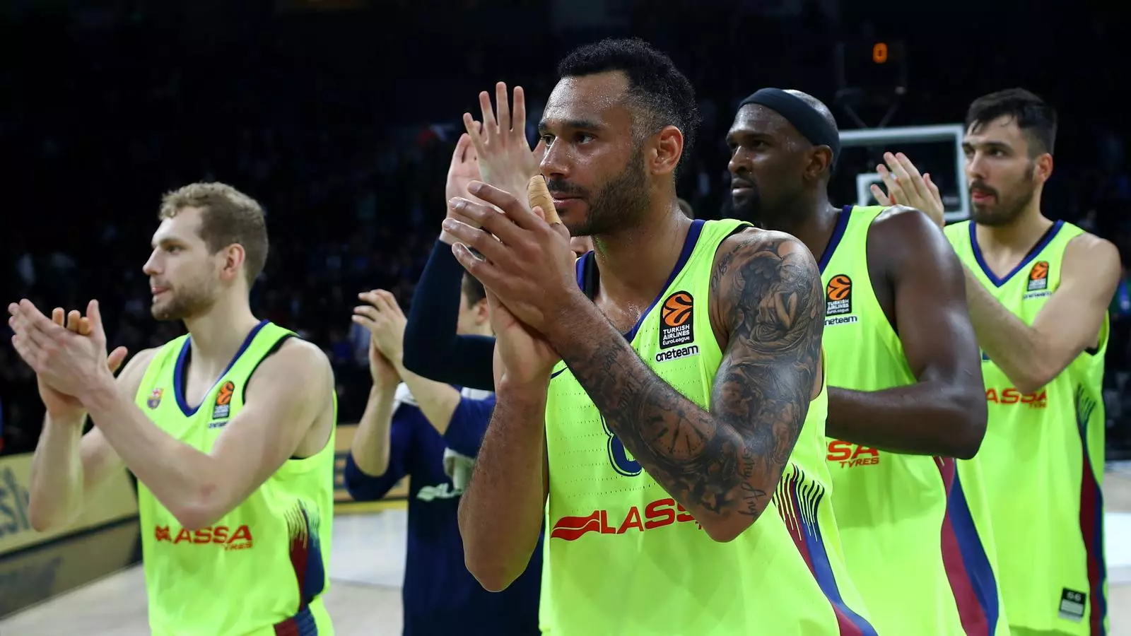 Ádám Hanga en acabar el partit