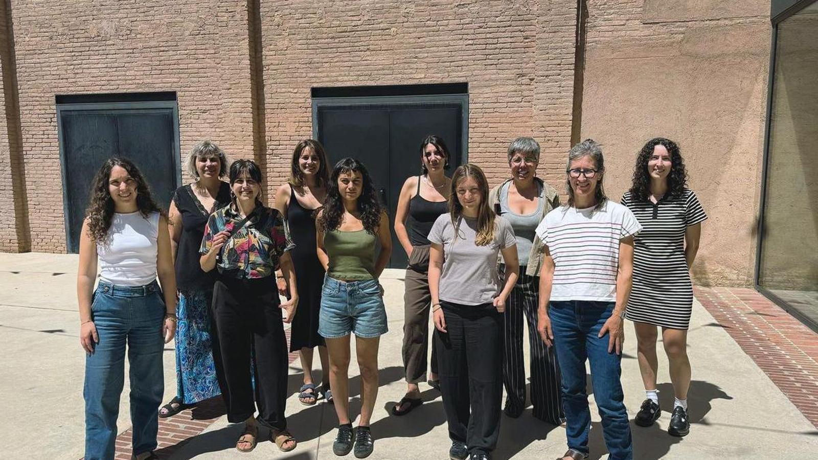 Photo of the full team of La Sembra