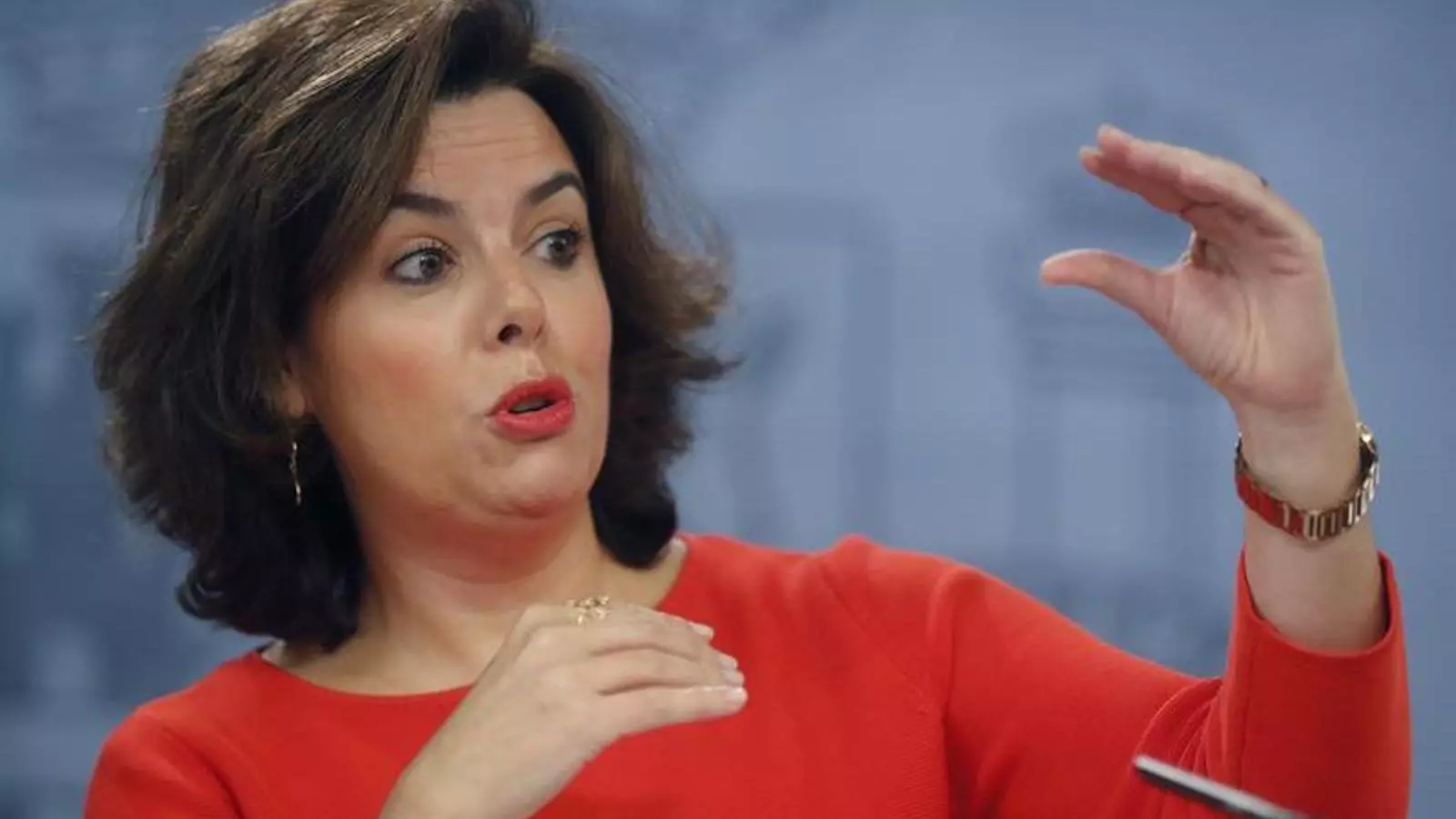La vicepresidenta del govern espanyol en funcions, Soraya Sáenz de Santamaría, durant la roda de premsa del consell de ministres. EFE