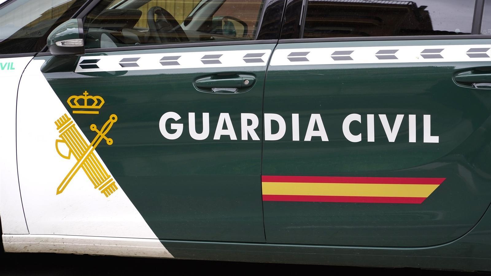Stock image of a Civil Guard car.
